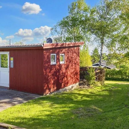 Two-bedroom In Roslev 2 Flovtrup